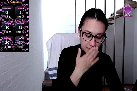 Snapshot of Jessie_Desire chatting on November 25, 5:35 pm Jessie Desire online show from November 25, 5:35 pm