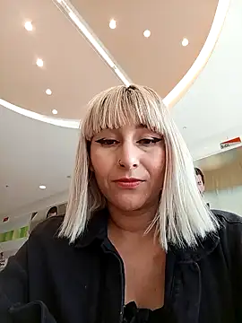 florecita9 online show from December 23, 9:08 pm