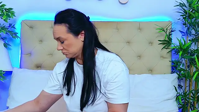 DaliyaArabian online show from April 9, 12:10 pm