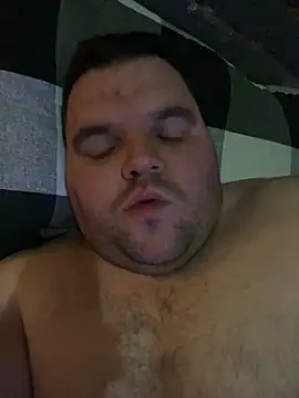 Snapshot of Mikey-HH chatting on April 17, 4:54 pm Mikey-HH online show from April 17, 4:54 pm