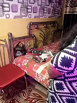 ella mariya online show from January 4, 10:27 am