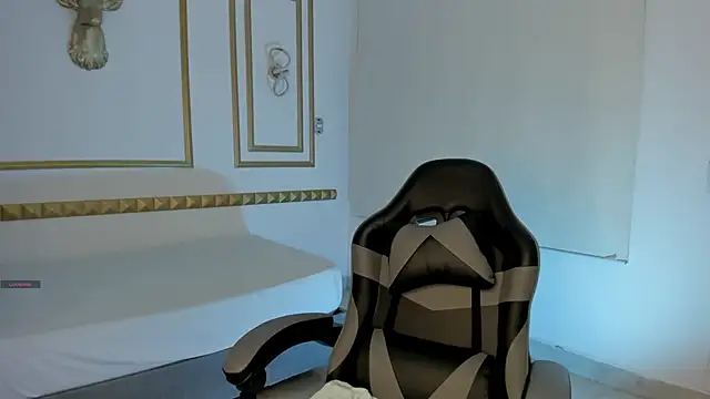 caro03x online show from October 31, 2:23 am