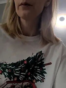 AvelinaLeoni online show from February 19, 6:31 am