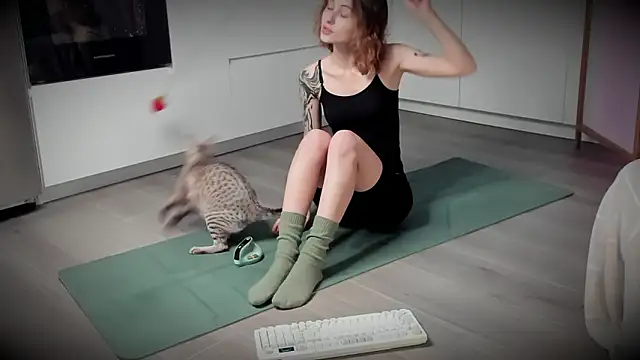 Devilina V online show from December 2, 9:02 am