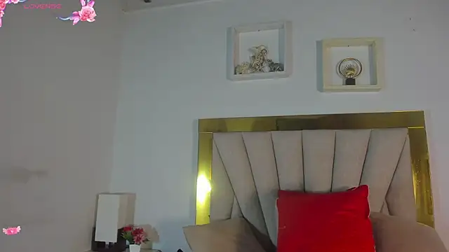 Snapshot of vahiolet_fuentes chatting on September 12, 3:06 am vahiolet fuentes online show from September 12, 3:06 am