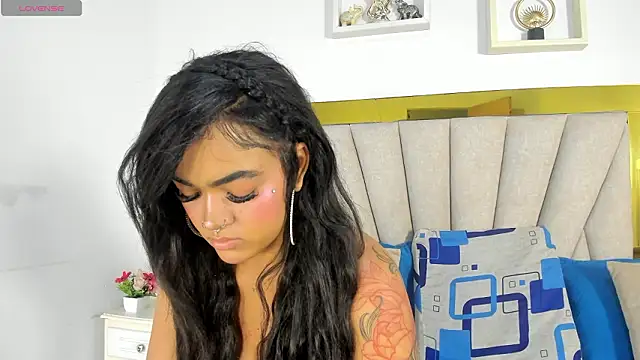 vahiolet fuentes online show from February 17, 3:03 am