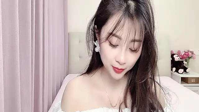 aisha123123 online show from March 9, 1:26 pm