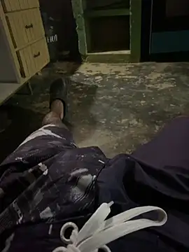 Snapshot of Sur1711 chatting on November 21, 2:43 am Sur1711 online show from November 21, 2:43 am