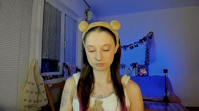 Snapshot of Jenny_darling_love chatting on December 30, 7:11 pm Jenny darling love online show from December 30, 7:11 pm