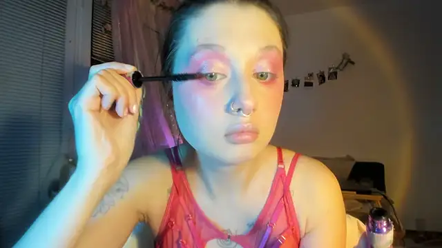 Jenny darling love online show from March 6, 7:10 pm