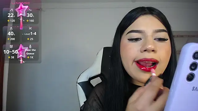 Ashley piinkk  online show from May 27, 4:20 am