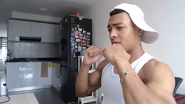 Jhonyblack 1 online show from May 4, 5:31 pm
