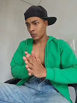Jhonyblack 1 online show from May 26, 2:13 pm