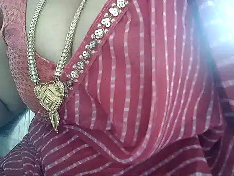 hot pavitra online show from January 24, 6:46 am