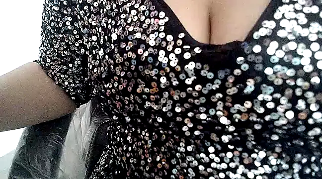 hot pavitra online show from January 31, 6:46 am