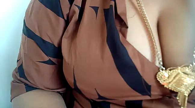 hot pavitra online show from February 10, 4:08 am