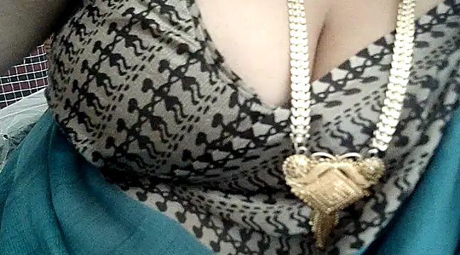 hot pavitra online show from February 16, 5:15 am