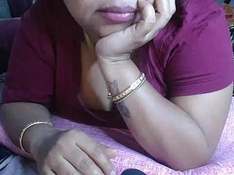 Snapshot of TASHa009 chatting on December 27, 1:11 am TASHa009 online show from December 27, 1:11 am