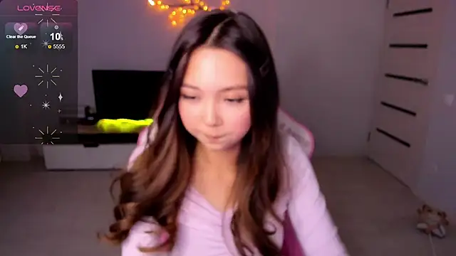 Snapshot of Fluffy_Rose chatting on October 1, 11:49 am Fluffy Rose online show from October 1, 11:49 am