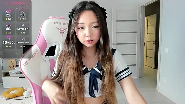 Fluffy Rose online show from July 17, 1:23 am