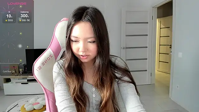 Fluffy Rose online show from July 26, 1:25 am