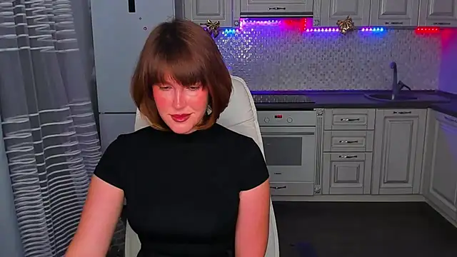 Snapshot of mirrorofsoul chatting on December 23, 11:36 am mirrorofsoul online show from December 23, 11:36 am