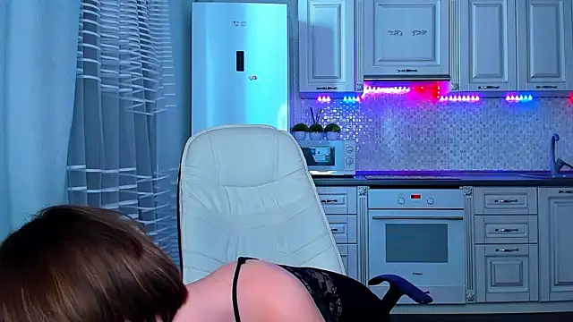 Snapshot of mirrorofsoul chatting on February 25, 8:25 am mirrorofsoul online show from February 25, 8:25 am