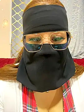 Snapshot of mari_layali chatting on October 5, 12:42 am mari layali online show from October 5, 12:42 am