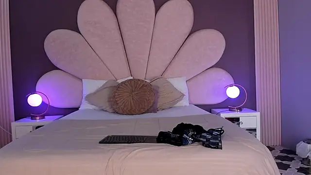 Susa1userma  online show from April 16, 11:44 am