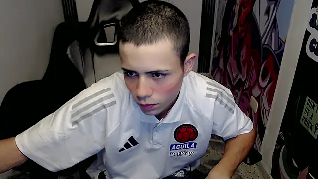 Snapshot of bby_santi chatting on February 14, 4:41 pm bby santi online show from February 14, 4:41 pm