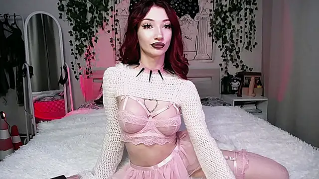 Snapshot of Marcellean chatting on December 8, 11:29 pm Marcellean online show from December 8, 11:29 pm