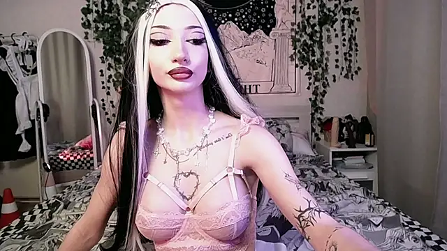 Snapshot of Marcellean chatting on January 11, 4:38 am Marcellean online show from January 11, 4:38 am