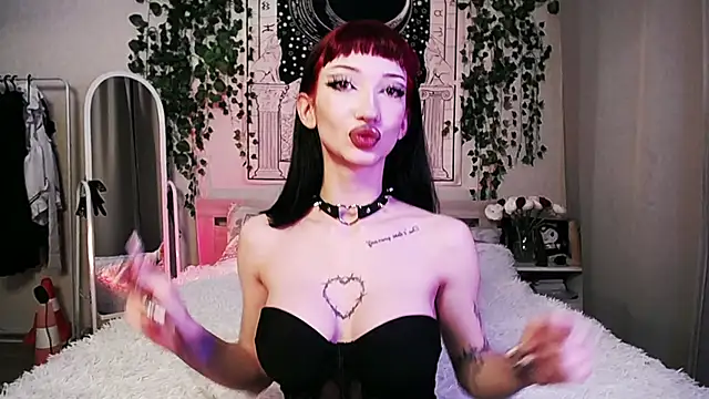 Snapshot of Marcellean chatting on January 31, 12:17 am Marcellean online show from January 31, 12:17 am