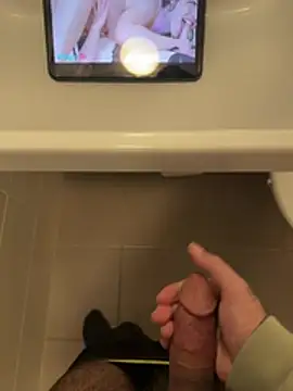 Snapshot of Serkan3356 chatting on February 6, 12:30 pm Serkan3356 online show from February 6, 12:30 pm