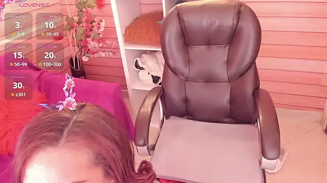 Snapshot of marien_thomson_ chatting on April 27, 10:19 pm marien thomson online show from April 27, 10:19 pm