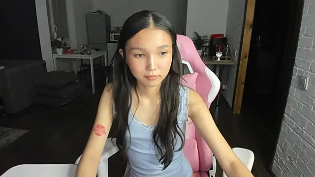 Snapshot of asiansoul chatting on September 30, 4:34 pm asiansoul online show from September 30, 4:34 pm