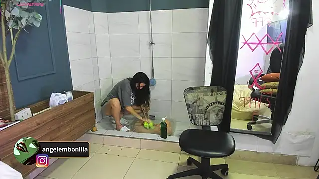 megan morgan01 online show from March 13, 11:17 am