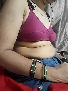 Snapshot of Shikhasexy34 chatting on July 1, 6:04 am Shikhasexy34 online show from July 1, 6:04 am