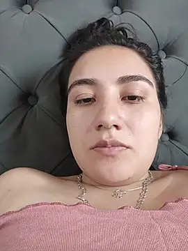 Snapshot of Hellen_Alex chatting on January 16, 1:37 pm Hellen Alex online show from January 16, 1:37 pm