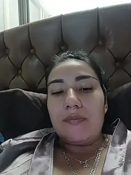 Snapshot of Hellen_Alex chatting on February 11, 2:11 pm Hellen Alex online show from February 11, 2:11 pm