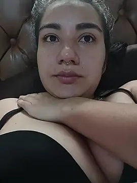 Snapshot of Hellen_Alex chatting on February 15, 12:36 pm Hellen Alex online show from February 15, 12:36 pm