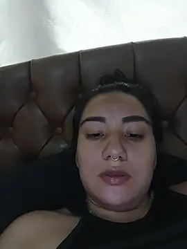 Snapshot of Hellen_Alex chatting on February 19, 2:02 pm Hellen Alex online show from February 19, 2:02 pm