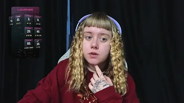 Snapshot of June_shy0 chatting on January 16, 7:12 am June shy0 online show from January 16, 7:12 am