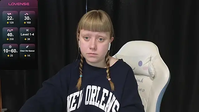 June shy0 online show from March 28, 8:03 am