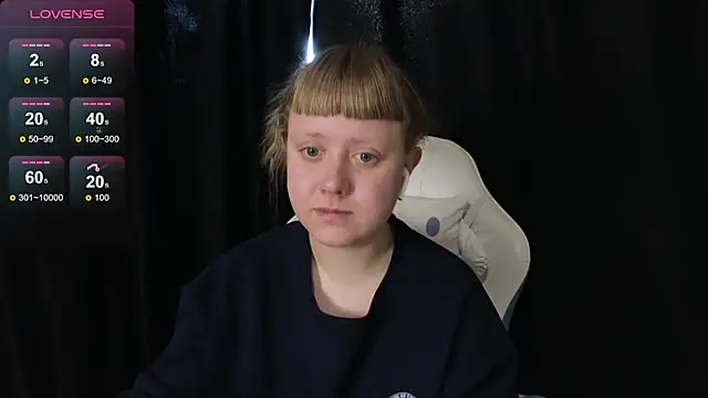 Snapshot of June_shy0 chatting on April 21, 7:58 am June shy0 online show from April 21, 7:58 am