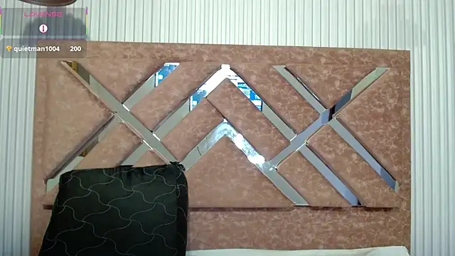  isaabellaa online show from April 13, 12:43 pm