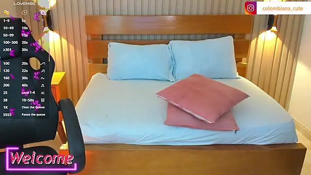 Snapshot of soffia_modre_ chatting on February 3, 6:40 am soffia modre online show from February 3, 6:40 am