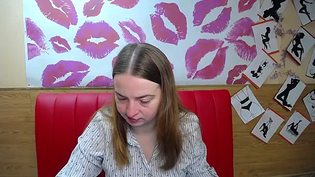 FreyaDak online show from October 18, 5:10 am