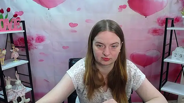 Snapshot of FreyaDak chatting on April 29, 5:06 pm FreyaDak online show from April 29, 5:06 pm