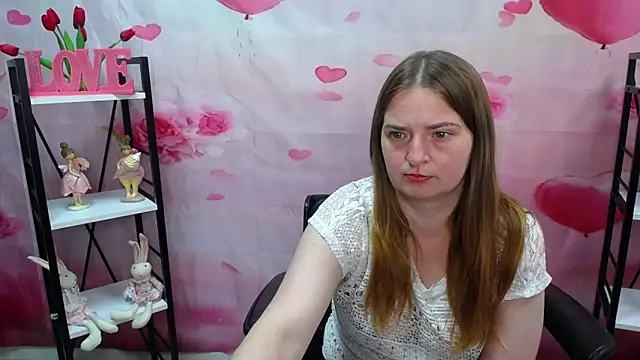 Snapshot of FreyaDak chatting on May 27, 2:08 am FreyaDak online show from May 27, 2:08 am